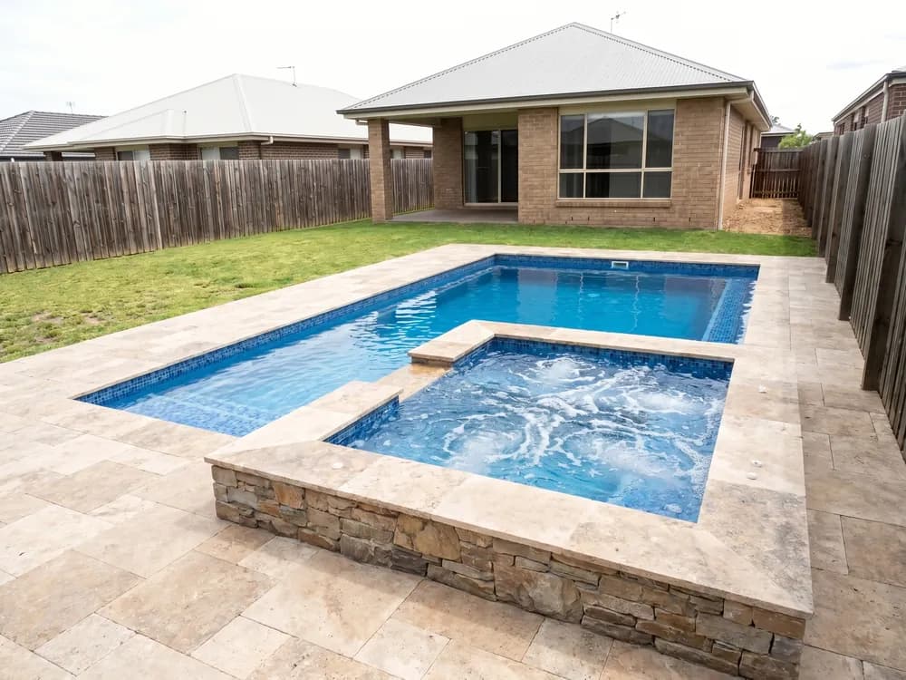 Spa & pool